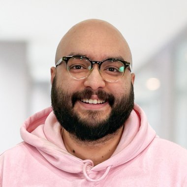 Omar S. - Freelance Motion Graphic Designer