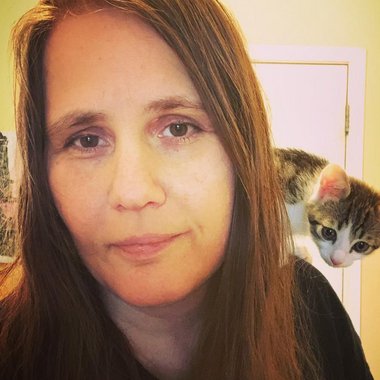 Jennifer W. - Freelance Social Media Manager
