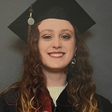 Neva C. - Freelance Ui Designer