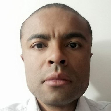 Anwar D. - Freelance Copywriter