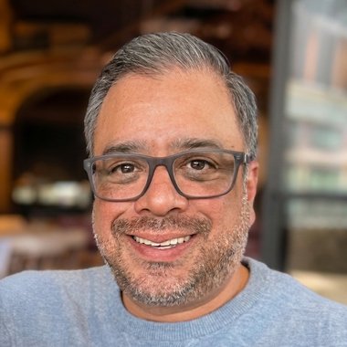 Wil M. - Freelance Creative Director
