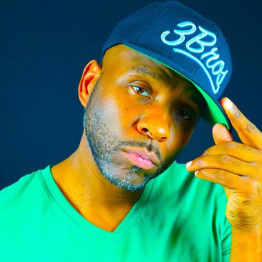 Sabor E. - Freelance Musician