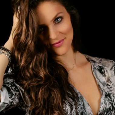 Giulia - Freelance Graphic Designer