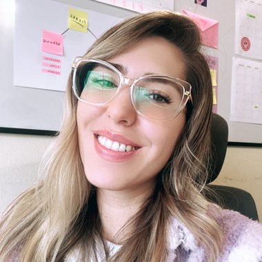 Desireejofre - Freelance Graphic Designer