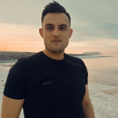 Shirzad A. - Freelance Web Developer