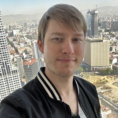 Ernesto D. - Freelance App Developer