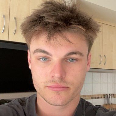 Harry C. - Freelance Mixing Engineer