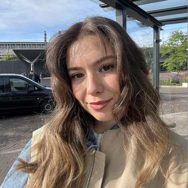 Dilara C. - Freelance Illustrator