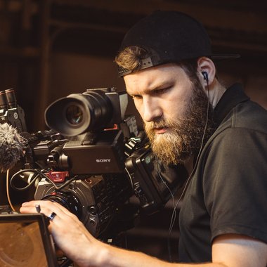 Daniel G. - Freelance Video Editor