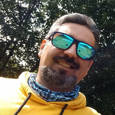 Emad F. - Freelance Infographic Designer