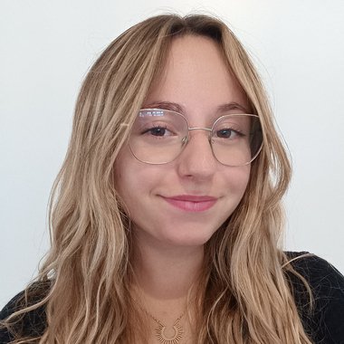 Chiarra B. - Freelance Designer