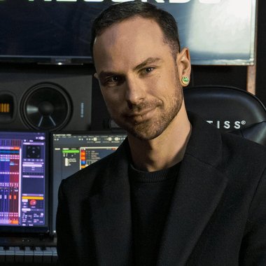 Leon R. - Freelance Music Editor