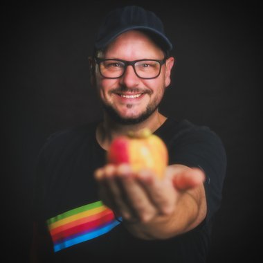 Daniel S. - Freelance Video Editor