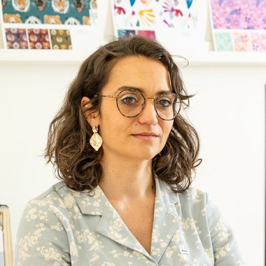 Camille d. - Freelance Graphic Designer