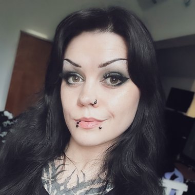 Sophie W. - Freelance Video Editor