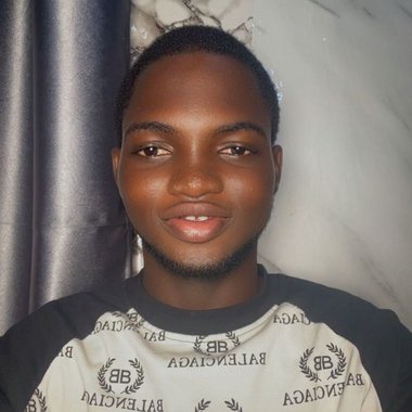 Mukthar (. - Freelance Web Developer