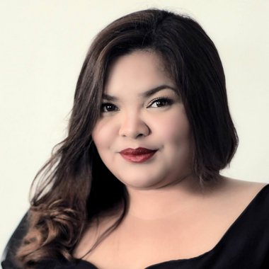 Darian M. - Freelance Graphic Designer