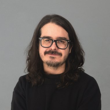 John M. - Freelance Presentation Designer