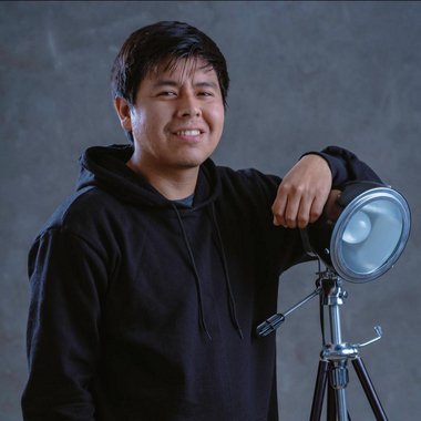 Ray V. - Freelance Image Editor