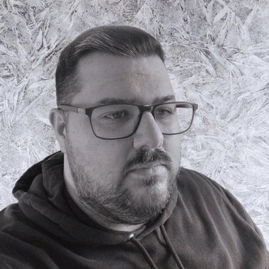 Michael B. - Freelance Graphic Designer