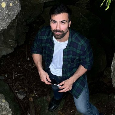 Aaron C. - Freelance Presenter