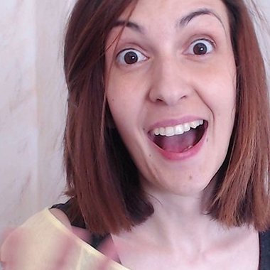 Violeta N. - Freelance Content Creator