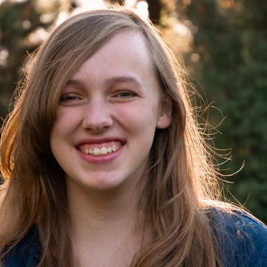 Virginia101 - Freelance Graphic Designer