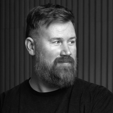 Will M. - Freelance Graphic Designer