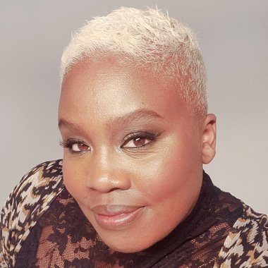 Sarina V. - Freelance Voiceover Artist