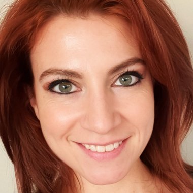 Jennifer T. - Freelance Singer