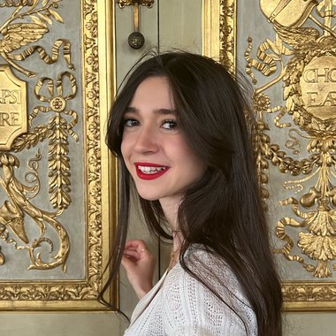 Romane D. - Freelance Digital Marketer