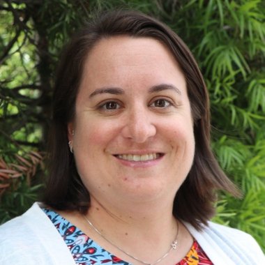 Nicole (. - Freelance Marketing Strategist