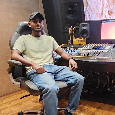 Loashwin4 - Freelance Dj