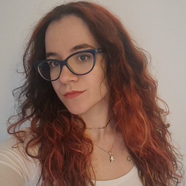 Anastasija - Freelance Brand Designer