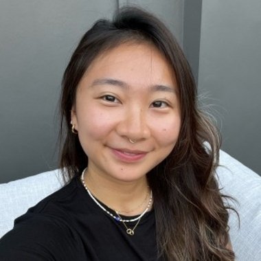 Carissa W. - Freelance Assistant Editor