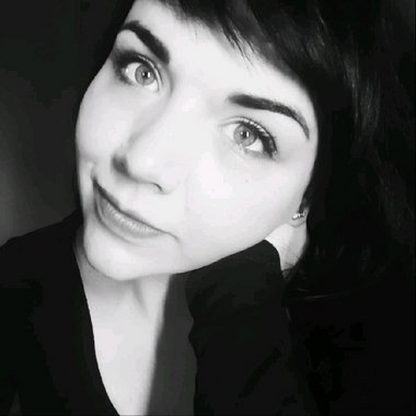 Elsabe S. - Freelance Web Designer