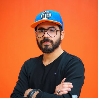 El O. - Freelance Presentation Designer