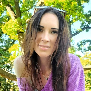 Olha Y. - Freelance Banner Ad Designer