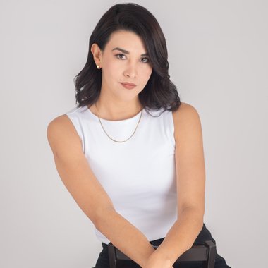 Alma O. - Freelance Conductor