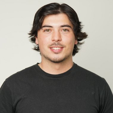 Domingo B. - Freelance Social Media Freelancer