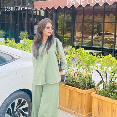 Nimra R. - Freelance Brand Strategist