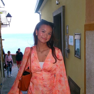 Yonradasiri D. - Freelance Actress