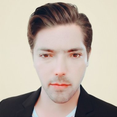Mohammad P. - Freelance Graphic Designer
