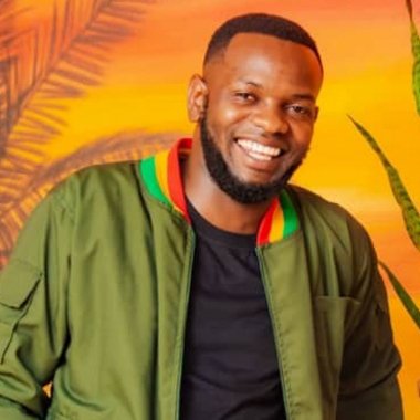 Tawanda M. - Freelance Motion Graphic Designer