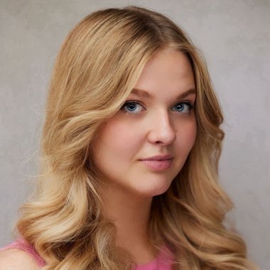Ingrid R. - Freelance Video Editor