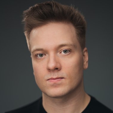 Daniel C. - Freelance Musician