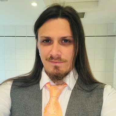 HollowedMusic - Freelance Guitarist