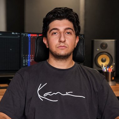 Arvin M. - Freelance Arranger