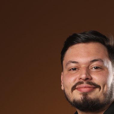 Haroune H. - Freelance Motion Graphic Designer