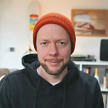 Ollie H. - Freelance Motion Graphic Designer